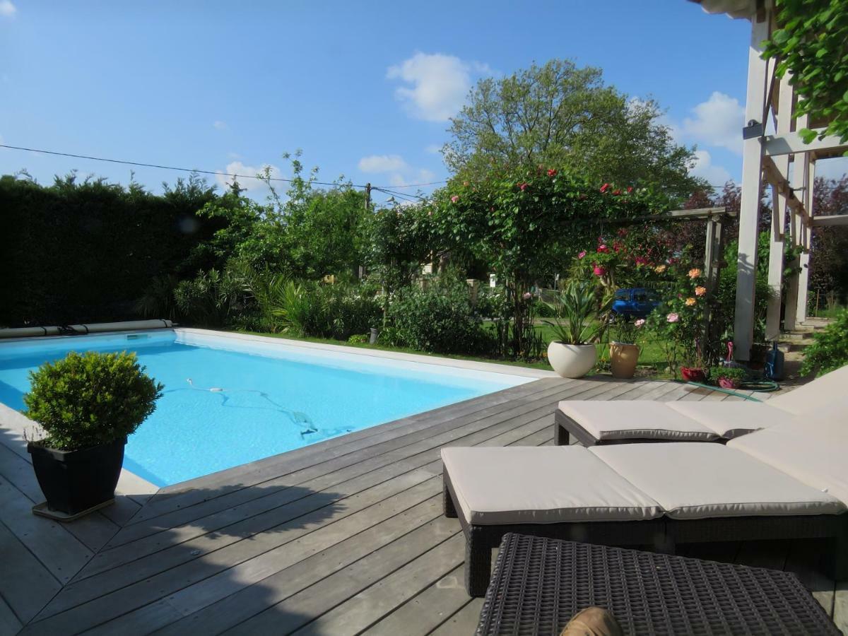 Les Arums De Fondeminjean Bed & Breakfast Vertheuil-en-Medoc Exterior photo